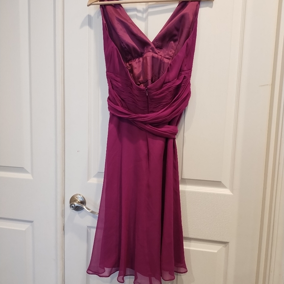 Maggie London Silk Halter Dress size 10P - Picture 4 of 4